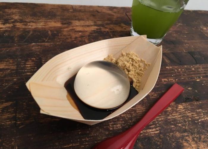 mizu Shingen mochi (japán esőcsepp torta) a Kinseiken Daigahara Főboltból